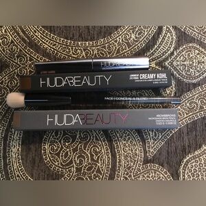 BNIB HUDABEAUTY Bundle